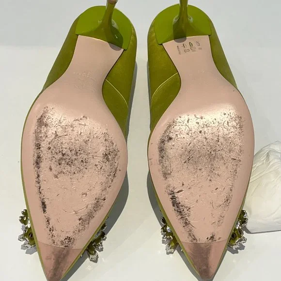 Roger Vivier Chartreuse, Satin and Crystal Pumps, size 37 - Picture 7 of 7